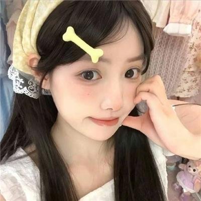 珊珊小传